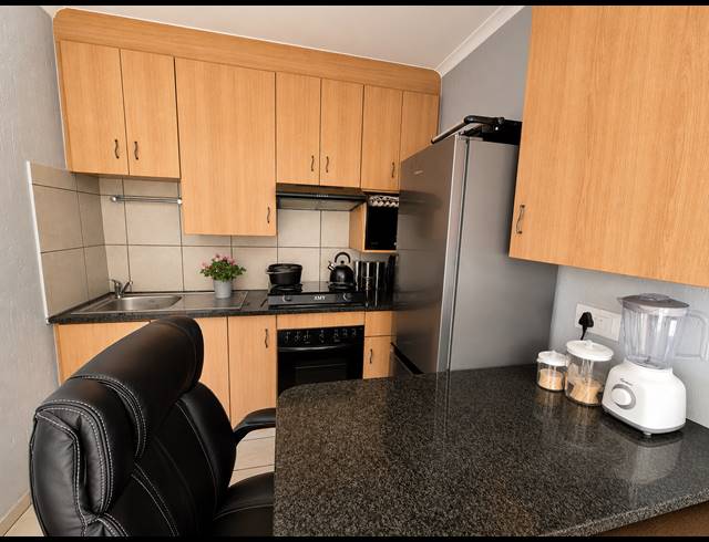 2 BEDROOM TOWNHOUSE FOR SALE IN STAALRUS
